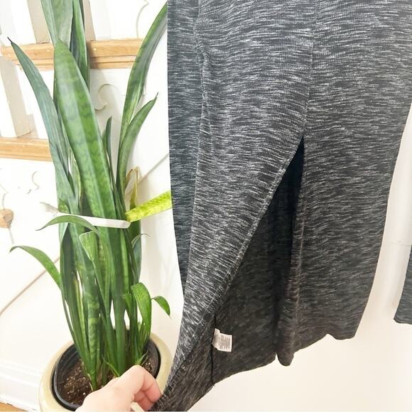 Free People We The Free Gray Split Back Stonecold Ribbed Turtleneck Tunic Top XS - Picture 6 of 8